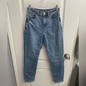 Blue Denim American Eagle Mom Jean